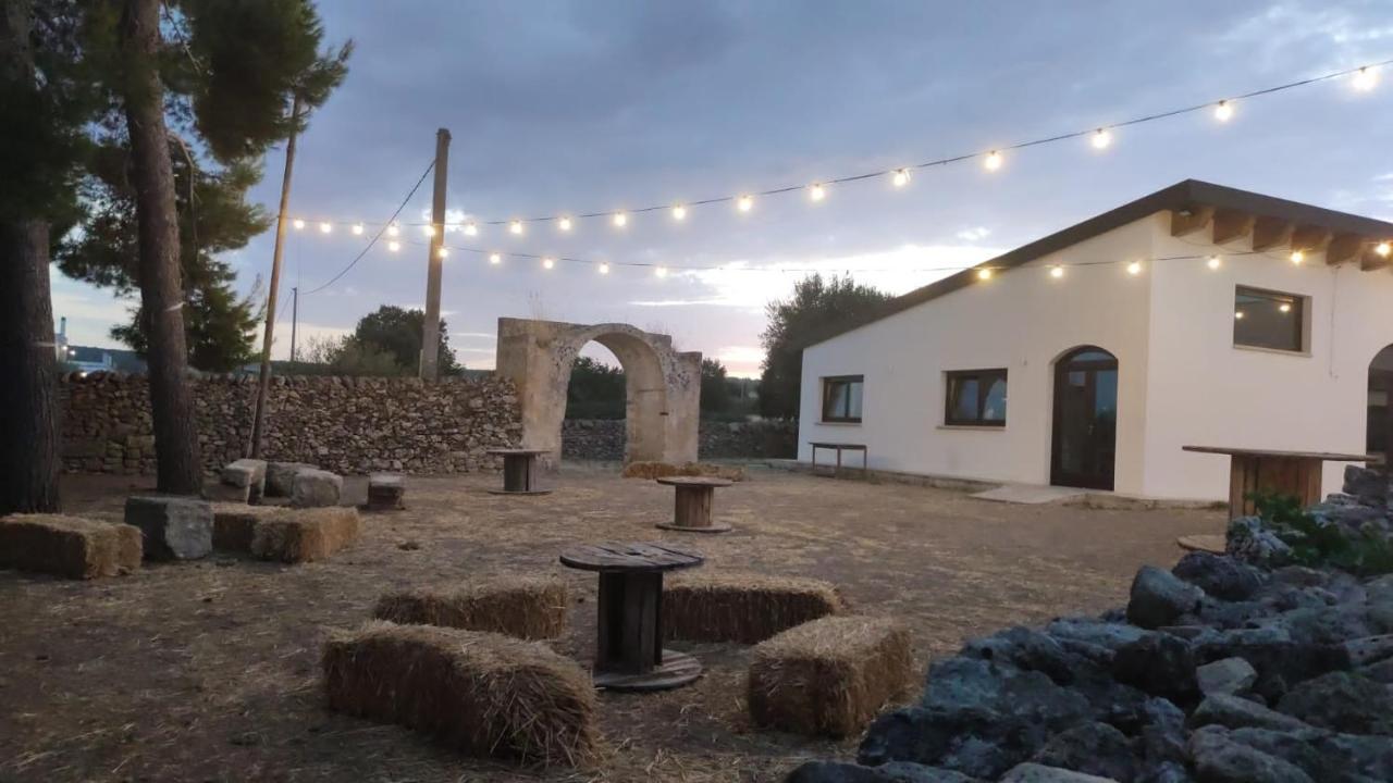 Ych-Le Grotte Di Sileno Bed & Breakfast กาสเตลลาเนตา ภายนอก รูปภาพ